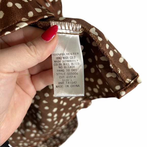 She + Sky Brown Polka Dot Off the Shoulder Silky Blouse Romantic Women’s Large - Picture 7 of 9